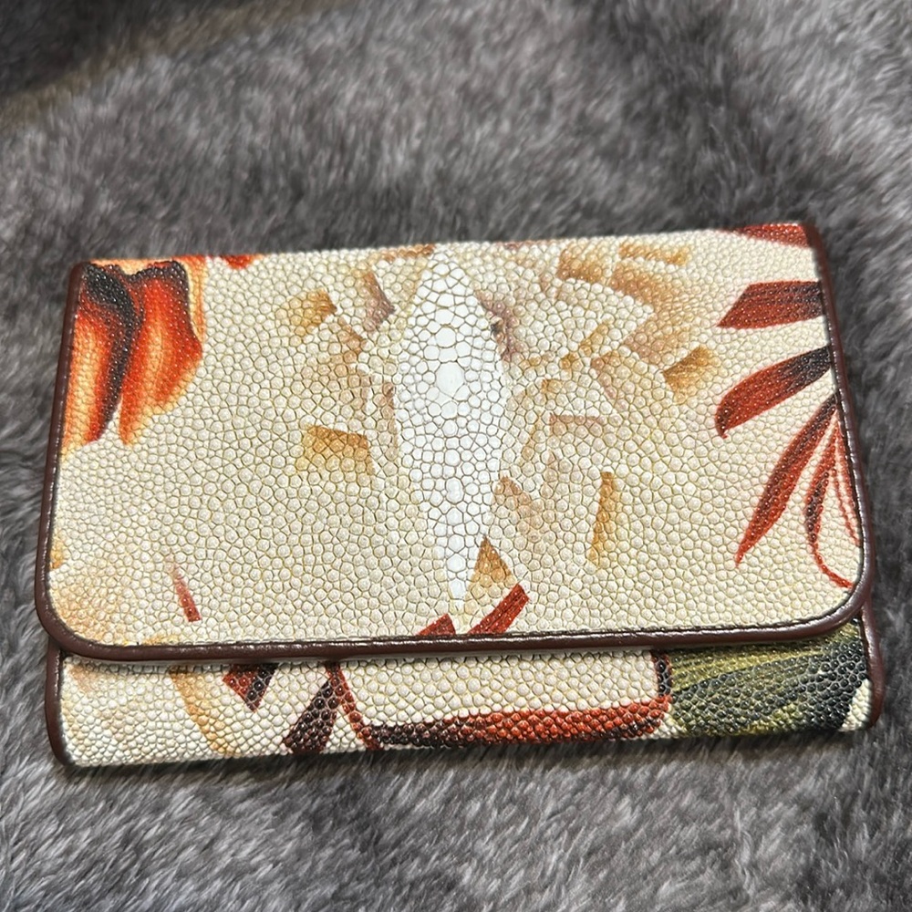 Genuine Stingray Floral Wallet